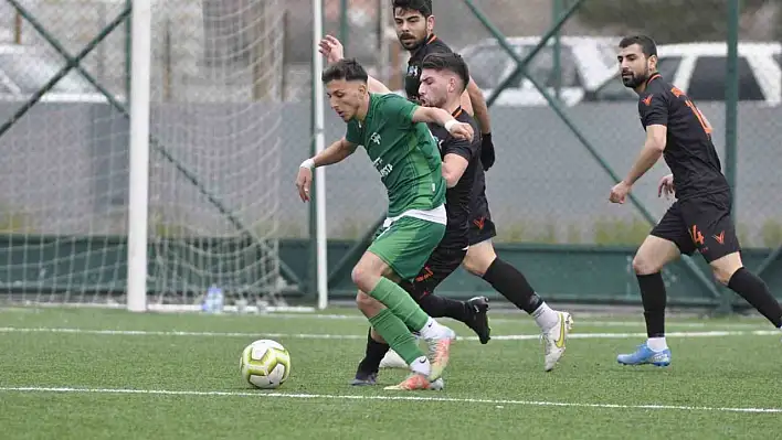 Esen Makina, Argıncıkspor'u 2-1 mağlup etti