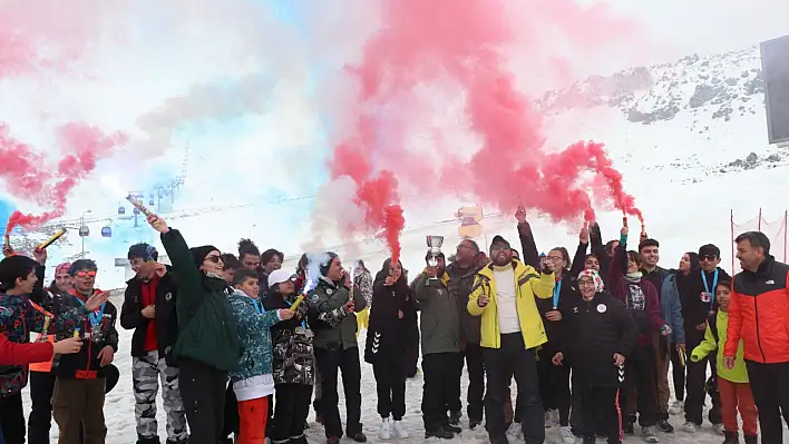 Kayseri Takımı Snowboard Türkiye Şampiyonu Oldu!