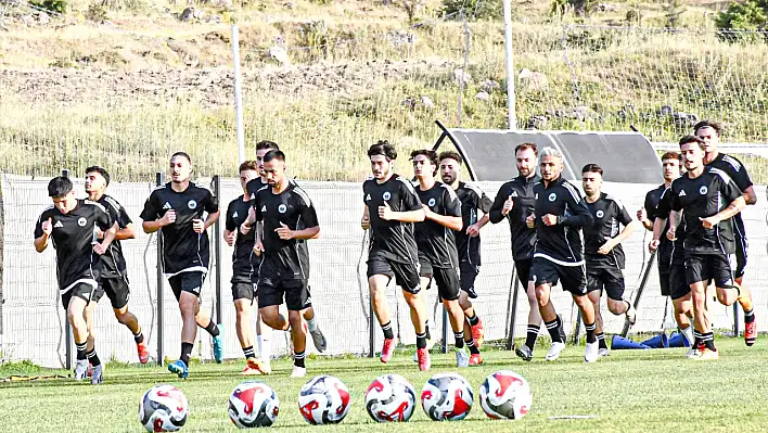 Kayseri temsilcisinde büyük değişim sürüyor! 23 futbolcu ayrıldı!