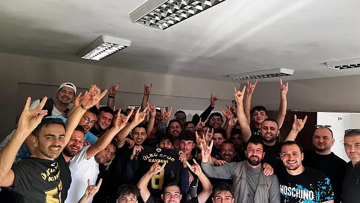 Kayseri Ülküspor liderliğini sürdürüyor