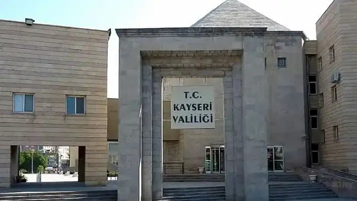 Kayseri Valiliğinde acı kayıp!