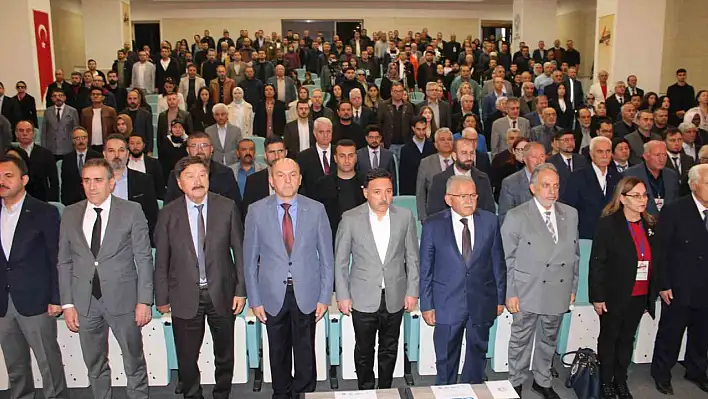 Türk Dünyası Yazar ve Şairleri Talas'ta buluştu!