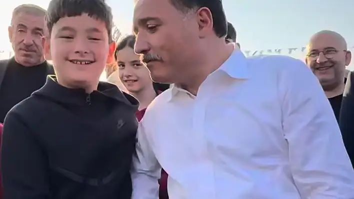 Kayseri Valisi Gökmen Çiçek'ten övgüleri toplayan hareket