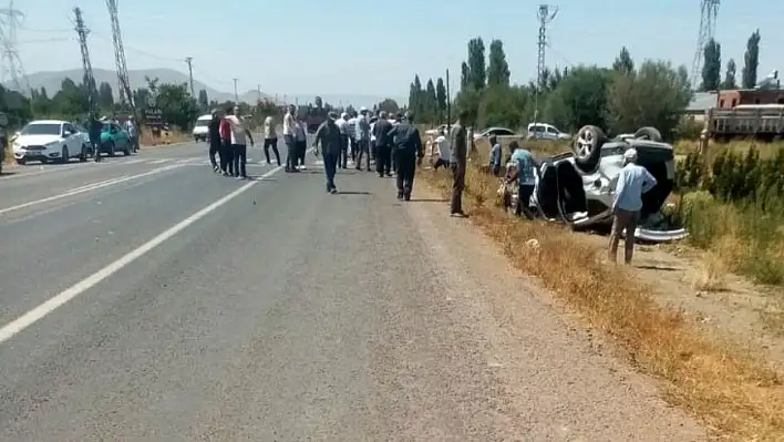 Kayseri Yahyalı'da feci kaza: 1'i ağır, 4 yaralı!