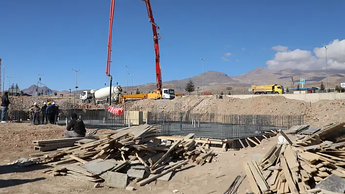 Kayseri'ye 60 yeni konut - Temelleri atıldı!