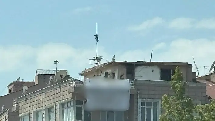 Kayseri'ye asılan pankart dikkat çekti!