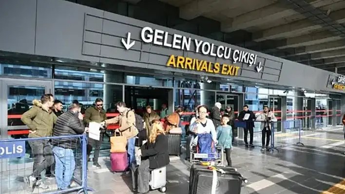 Kayseri'ye charter seferleri başladı – 'Üst seviyede misafirperverlik örneğini göstereceğiz'