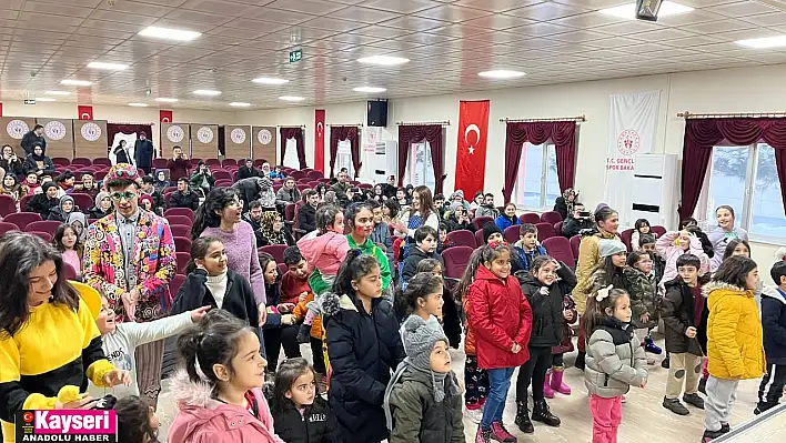 Kayseri'ye gelen 9 bin depremzede yurtlara yerleştirildi