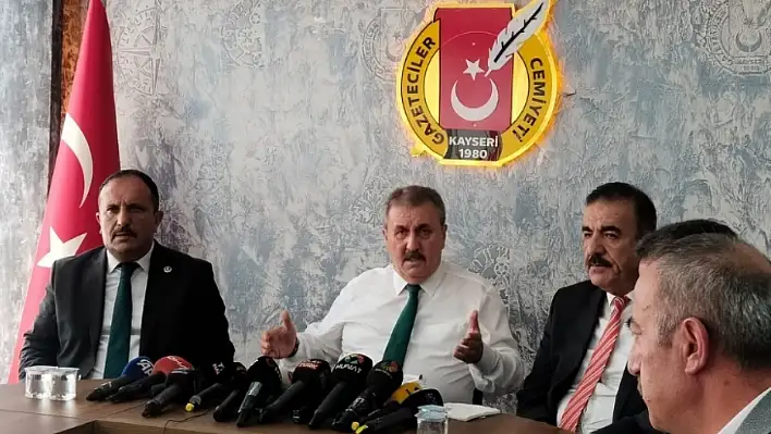 Kayseri'ye gelen Destici'den gündeme damga vuran açıklamalar!