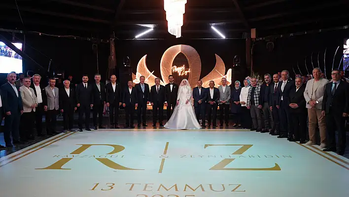 Kayseri'yi bir araya getiren düğün: Özsoy ve Yalçın Ailelerinin mutlu günü!