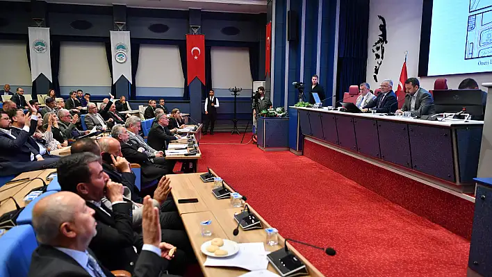 Kayserili başkan acı haberi mecliste öğrendi!