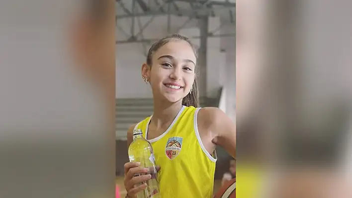 Kayserili Basketbolcu Beren Bozbey'e milli davet!