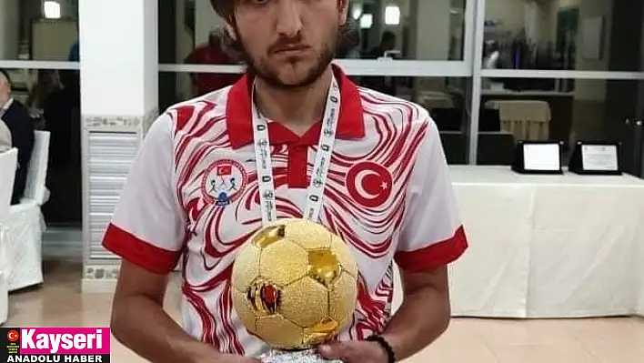 Kayserili Emre Aslan Sesi Görenler Ligi'nde 20'inci golünü attı