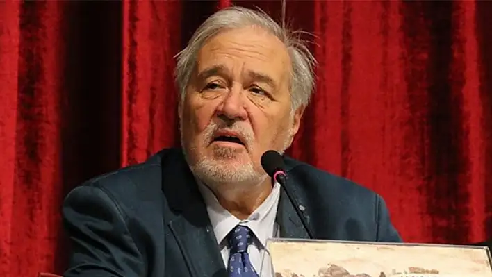 Kayserili Milletvekilinden İlber Ortaylı'ya anlamlı jest