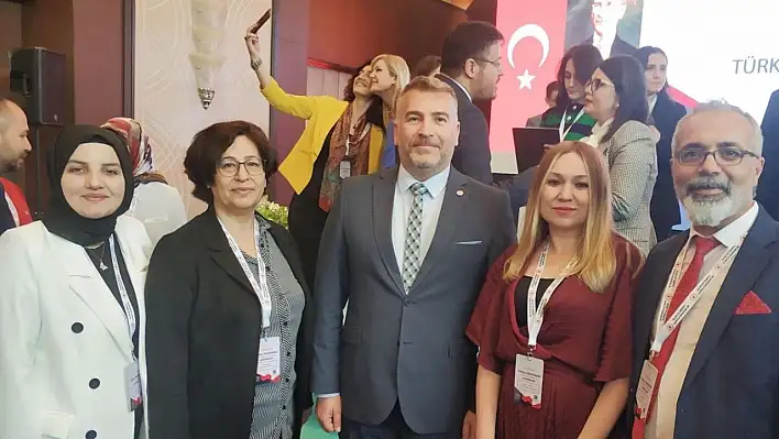 Kayserili öğretmenlerden İstanbul çıkarması