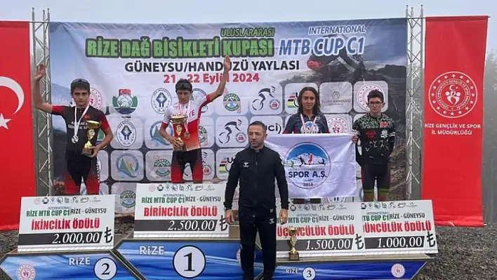 Kayserili sporculara Rize'de altın yağmuru!