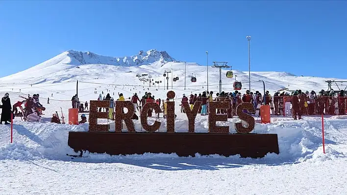 Kayserili vekilin Erciyes aşkı bitmiyor!