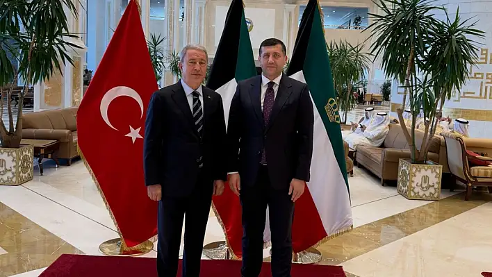 Kayserili vekiller Cumhurbaşkanı Erdoğan'ın Körfez Turu'na eşlik ediyor: Hulusi Akar, Baki Ersoy…