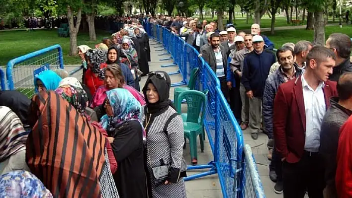 Kayserililer Hal Önünde Kuyruk Oluşturacak!