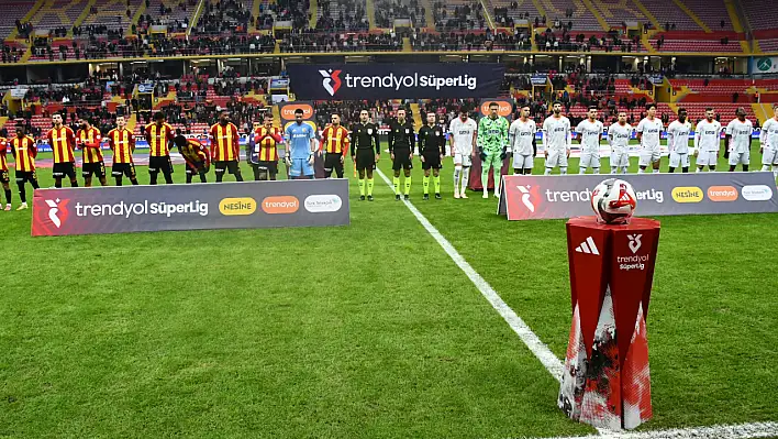 Kayserispor - Alanyaspor maçında ilk yarı sona erdi