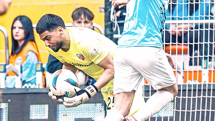 Kayserispor'da Bilal Bayazit'in maç sonu öfkesinin nedeni belli oldu: İşte Detaylar!