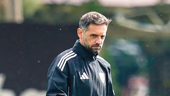 Kayserispor'da Djalovic kara kara düşünüyor!