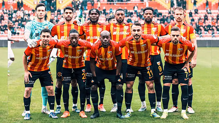 Kayserispor'da futbolcular köşelik oldu