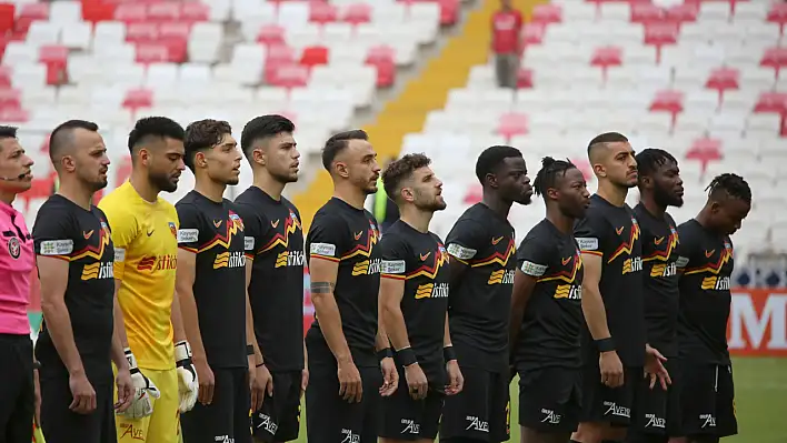 Kayserispor'da kaç futbolcunun sözleşmesi bitti?