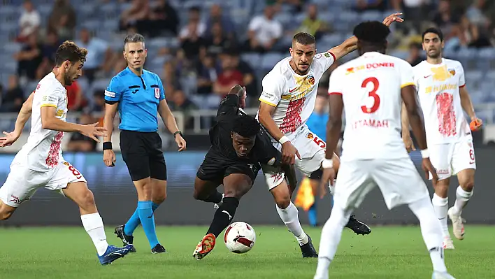 Kayserispor'da o oyuncu da sakatlar kervanına katıldı