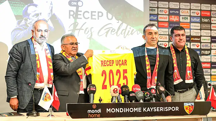 İmzalar atıldı! Recep Uçar resmen Kayserispor'da...