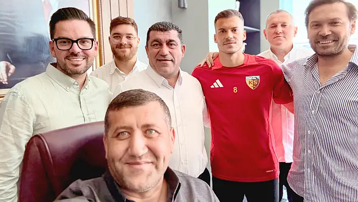 Kayserispor'da tarihi an: Laszlo Benes imza attı, Baki Ersoy gövde gösterisi yaptı