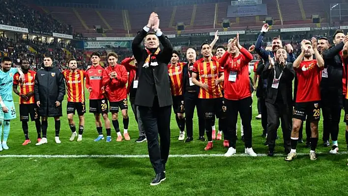 Jakirovic'ten 12 maçta 24 puan!