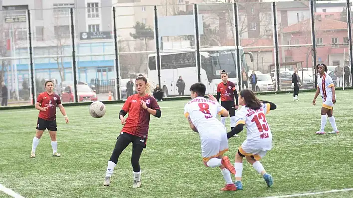 Kayserispor Kadın FK Hakkari'de kazanmak istiyor...