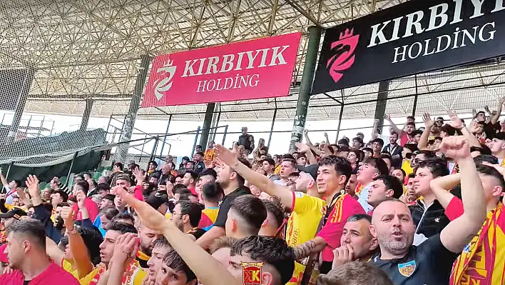 Kayserispor taraftarı Alanya'yı sarı-kırmızıya boyadı! Kapalı Kale'den efsane deplasman desteği...