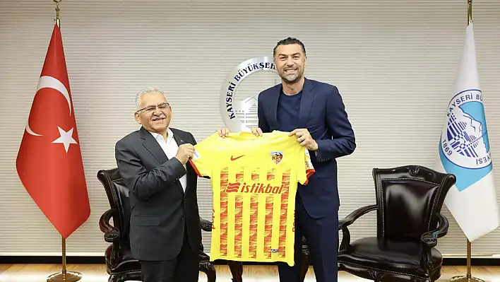 Kayserispor Teknik Direktörü Başkan Büyükkılıç'ı ziyaret etti