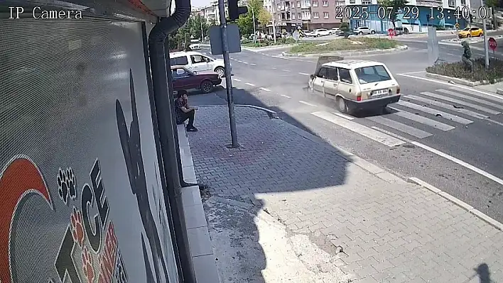 Kazayı film gibi izledi