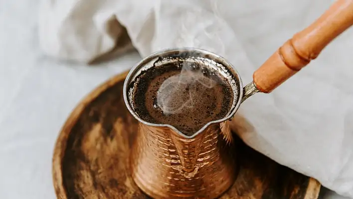 Keyifli gelenek Türk kahvesinin faydaları ve zararları nelerdir?