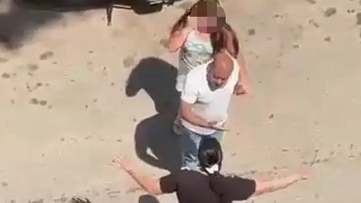 Kriz geçiren kadın bıçakla kızını kovaladı