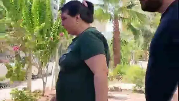 Kızını bıçakla kovalayan anne gözaltında