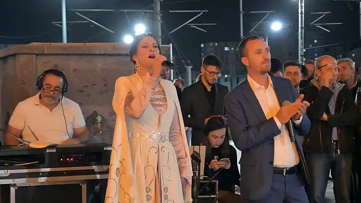 Konser izleyenleri büyüledi - Kayseri Konser