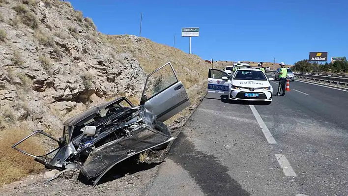 Köpeğe çarpmamak için direksiyonu kırdı çok sayıda yaralı!