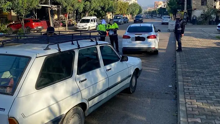 Adana Kozan'da uyuşturucu ve silah ele geçirildi