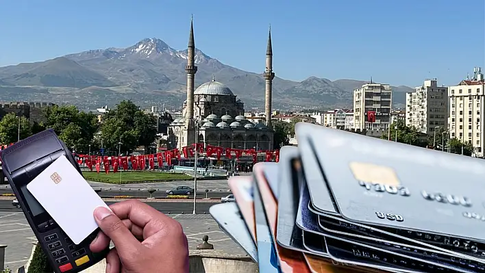 Kredi kartı faizlerinde yeni oranlar bugün itibariyle yürürlüğe girdi!