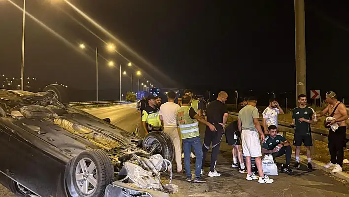 Kupa maçı dönüşü kazaya şahit olan Erciyes FK kafilesinden anında müdahale...