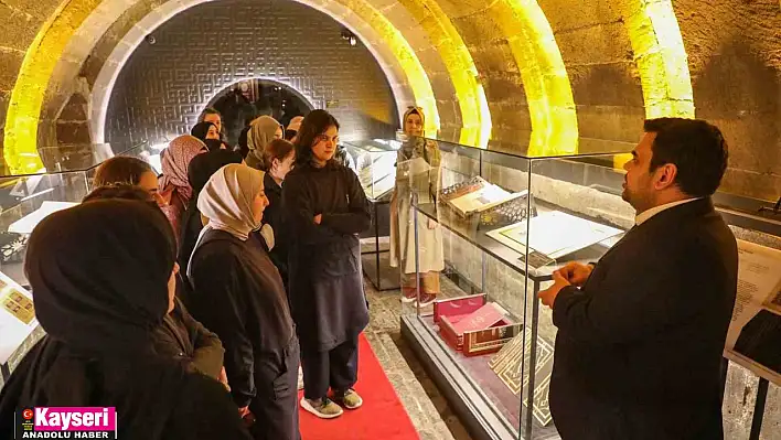 Kur'an Sergisi ziyaretçi akınına uğradı