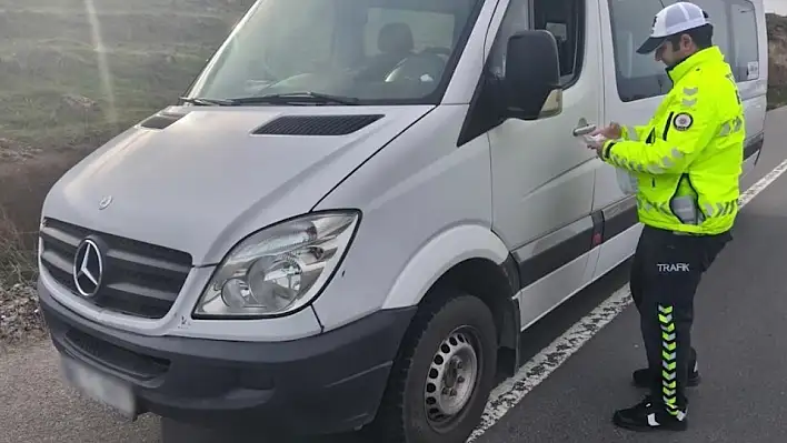 Kuralları hiçe sayan 2 bin 94 araca ceza yazıldı