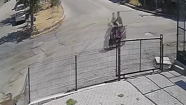 Liselinin telefonunu çaldı, emniyetten kaçamadı!