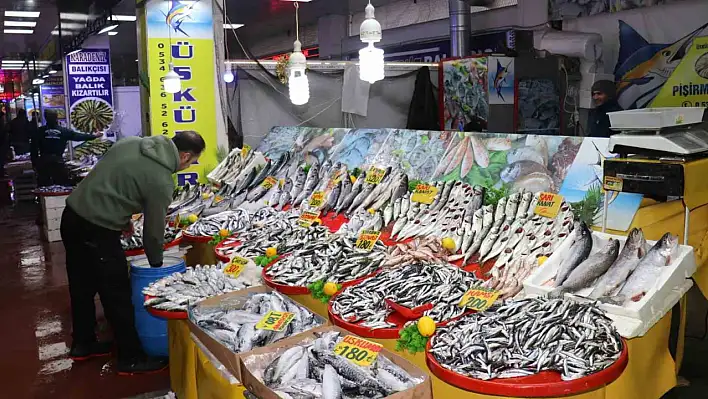 Malatya'da balığa talep arttı: Fiyatlar cep yakıyor!