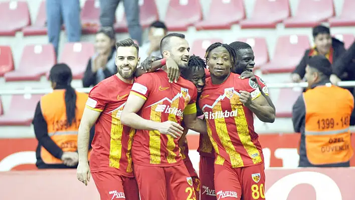 Mane atıyor Kayserispor kazanıyor