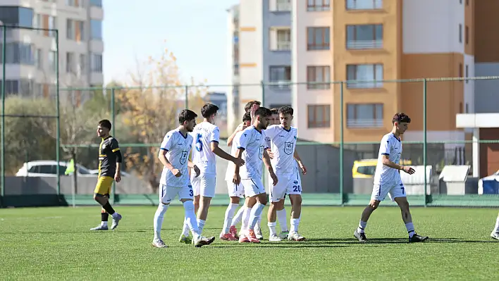 Mavi-beyazlılar ilk yenilgisini aldı